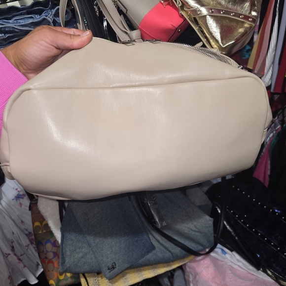 🍁🍂Steve Madden XL tote Bag & Crossbody - Picture 3 of 13